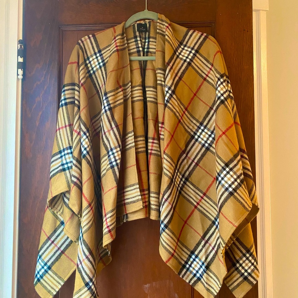 Cozy Tarten Camel Plaid Wrap! All sizes!